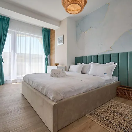 Seagull In Infinity - Parking *